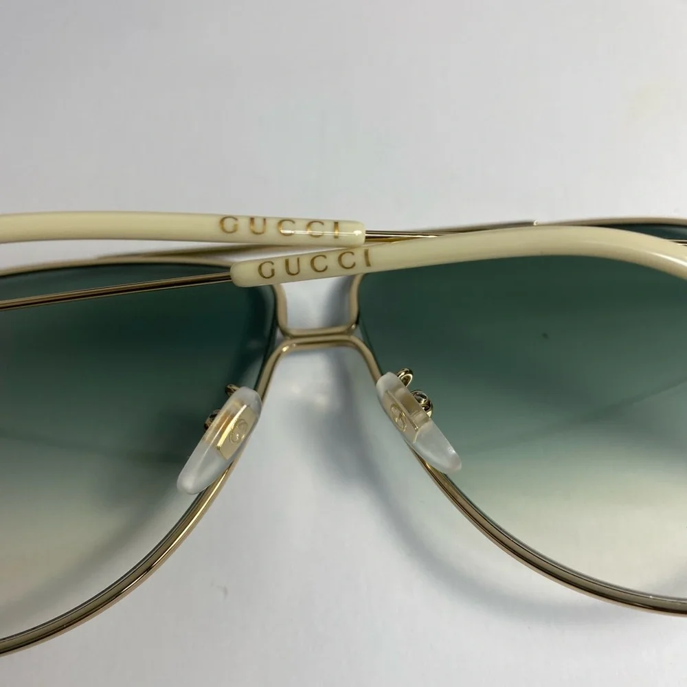 GUCCI Green Aviator Men's Sunglasses
GG0440S 004 61 - Picture 6 of 16